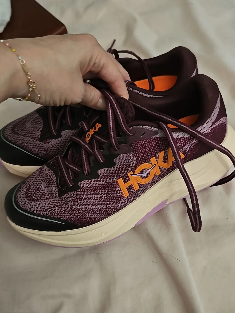 Hoka Rincon 4 NWOT (Sz 6 Women)